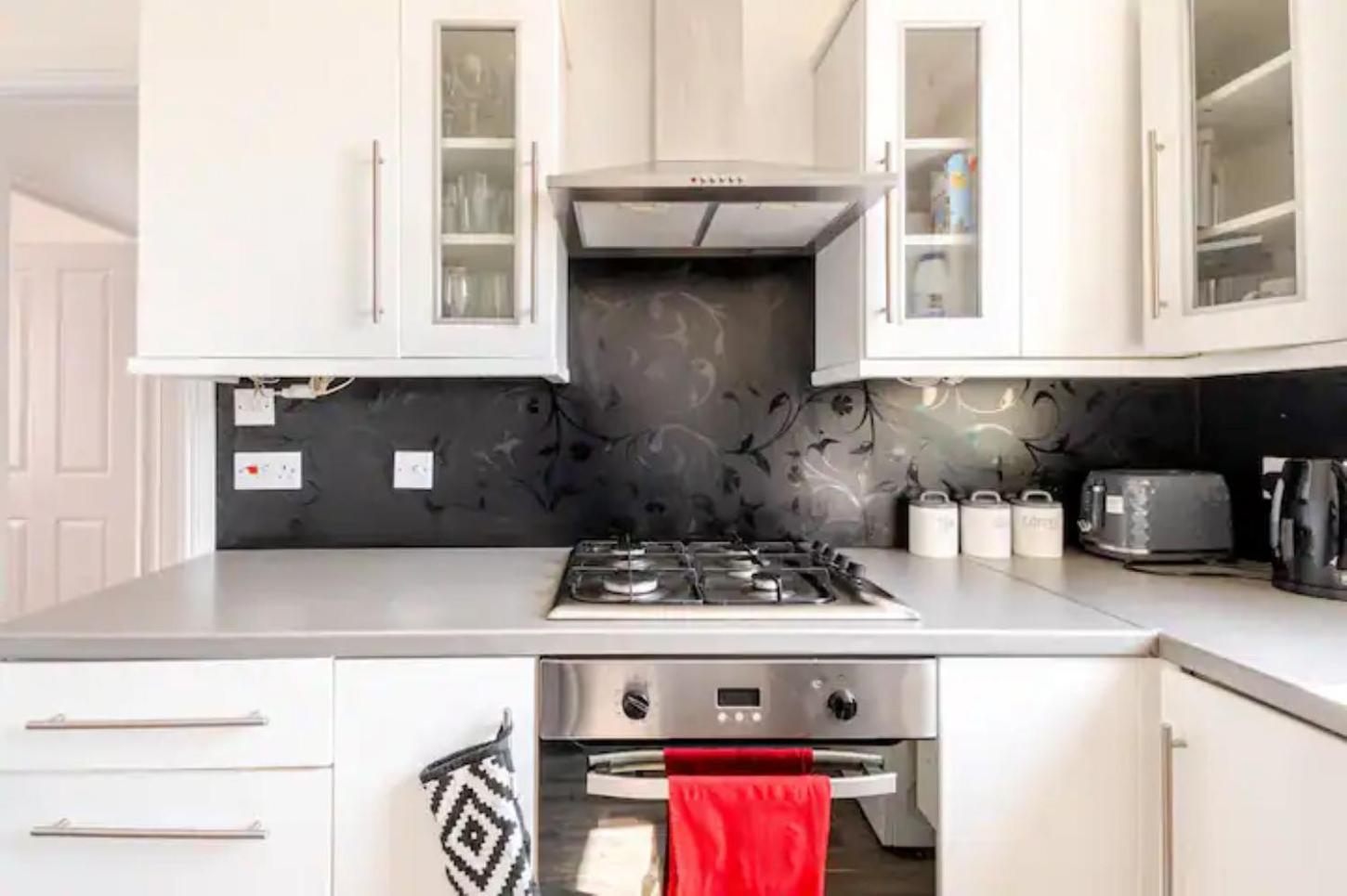Castle View 2 Bedroom Apartment In Town Centre Hastings Dış mekan fotoğraf